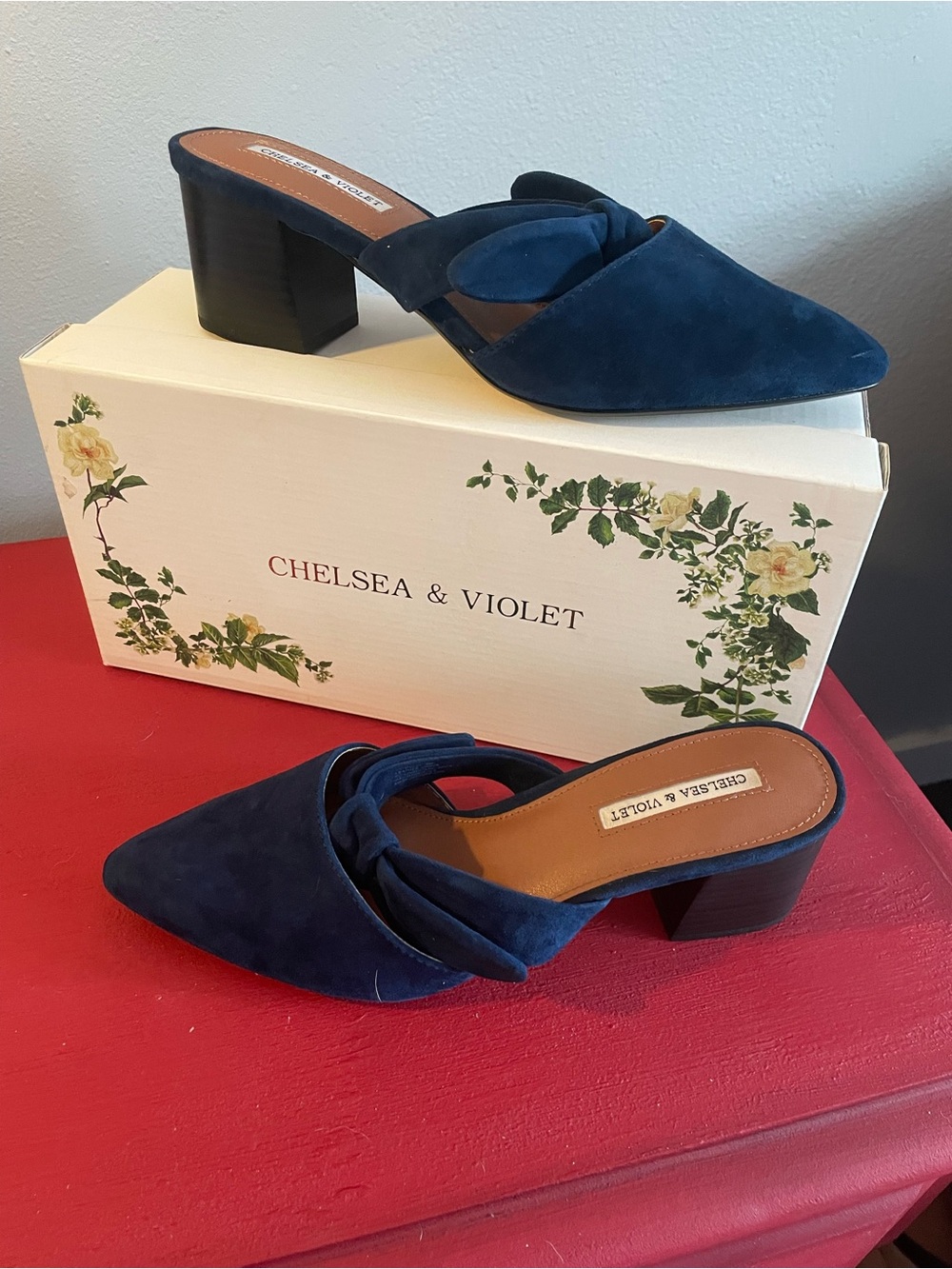 Chelsea and Violet Navy Suede Mules~Worn Once Size 9 - Picture 3 of 5